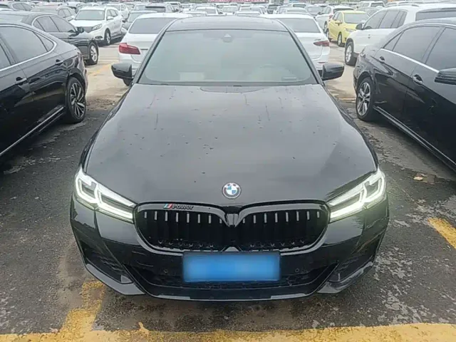 BMW 5 Series — Фото автомобиля 2