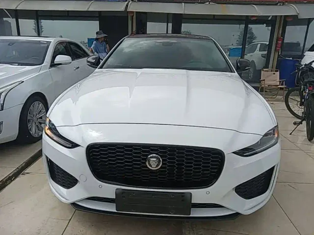 Jaguar XEL — Фото автомобиля 2