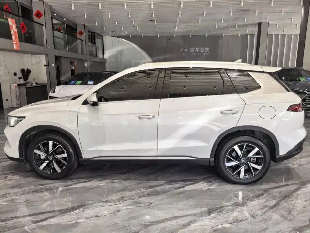 BYD Song Pro — Фото автомобиля 4