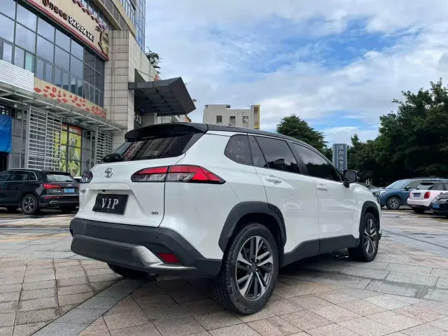 Toyota Frontlander — Фото автомобиля 7
