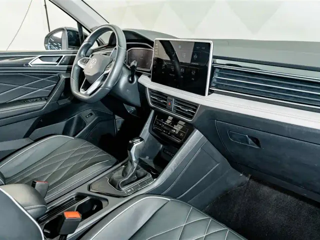 Volkswagen Tiguan L — Фото автомобиля 17