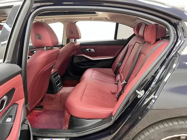 BMW 3 Series — Фото автомобиля 11