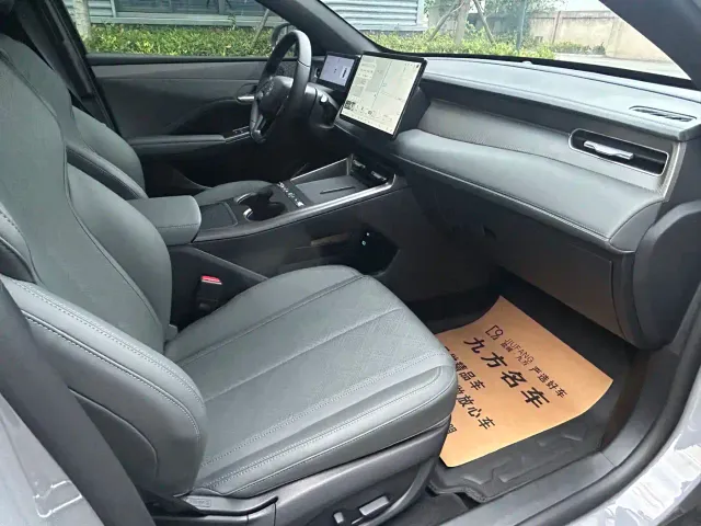 BYD Qin PLUS — Фото автомобиля 9