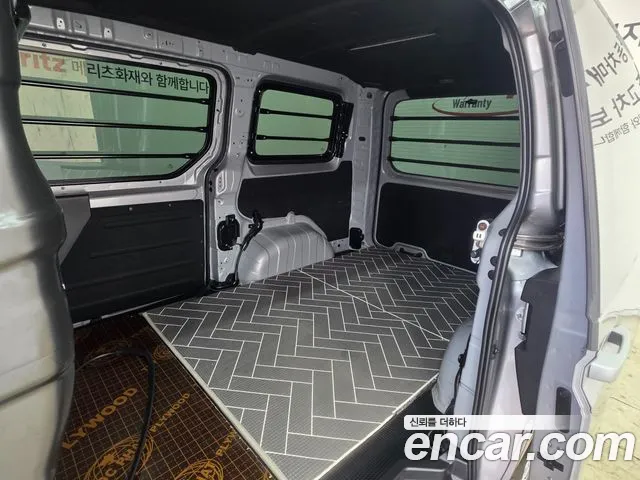 Hyundai Staria — Фото автомобиля 7