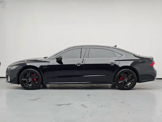 Audi A7L — Фото автомобиля 7