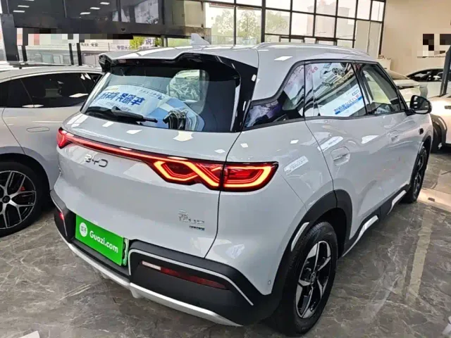 BYD Yuan UP — Фото автомобиля 4