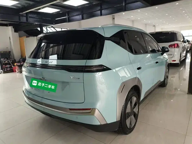 GAC Aion Y — Фото автомобиля 6