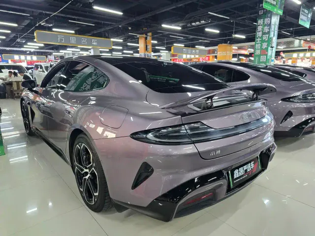 Xiaomi SU7 — Фото автомобиля 5