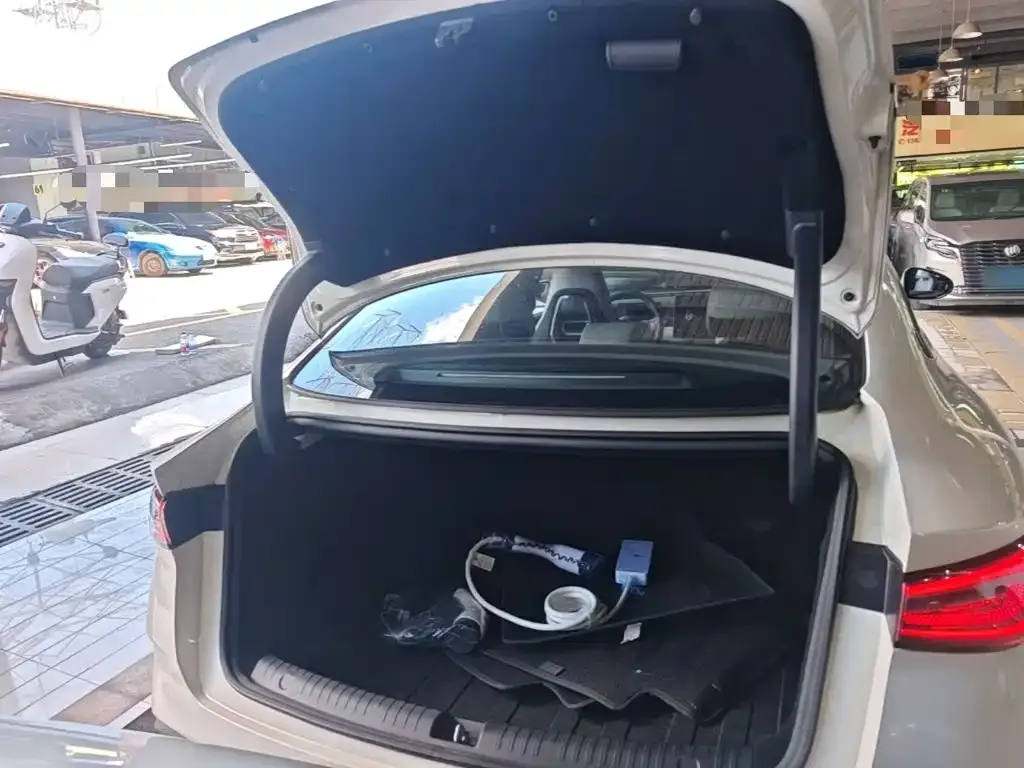 BYD Seal 06 New Energy 2024 DM-i 120KM Flagship — Фото автомобиля 18