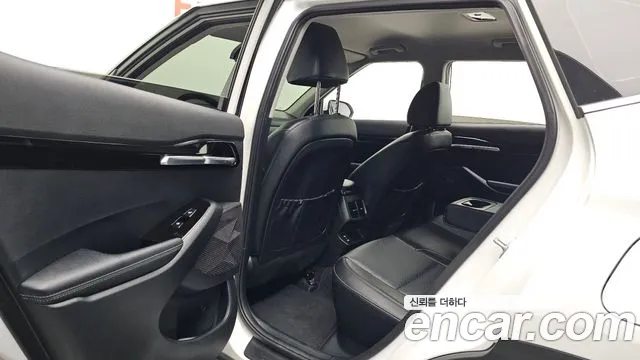 Kia Seltos — Фото автомобиля 16