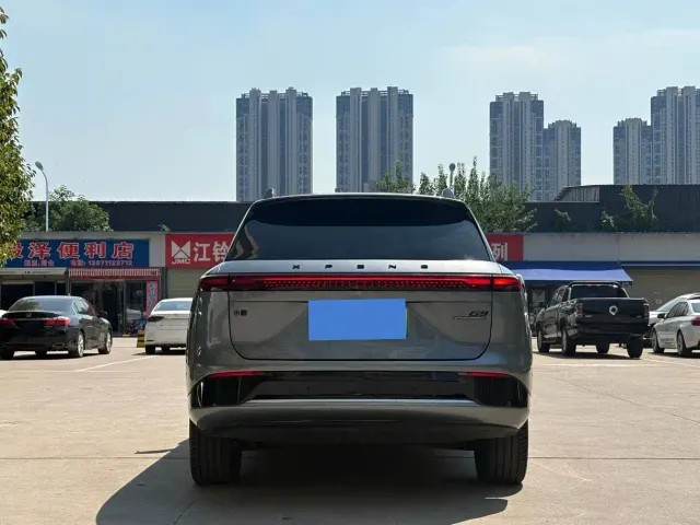 Xpeng G9 — Фото автомобиля 11