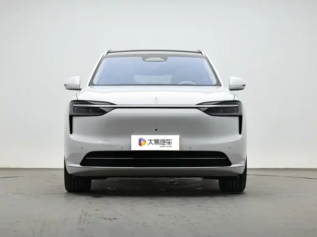 Aito M7 — Фото автомобиля 2