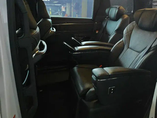 Toyota Alphard — Фото автомобиля 11