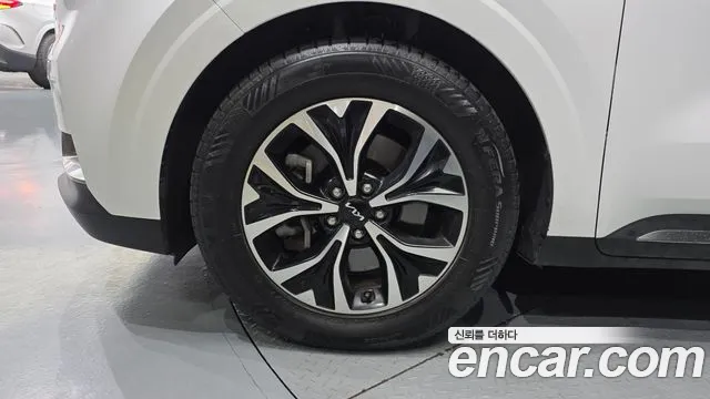 Kia Canival Carnival 4 поколение Дизель 9 мест Signature — Фото автомобиля 3