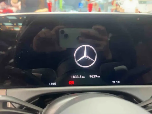 Mercedes-Benz E-Class — Фото автомобиля 10