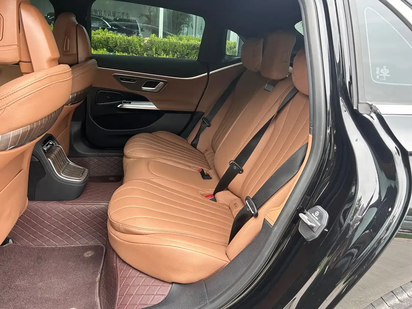 Mercedes-Benz Mercedes-Benz E-Class 2025 E 300 L Fashion — Фото автомобиля 9