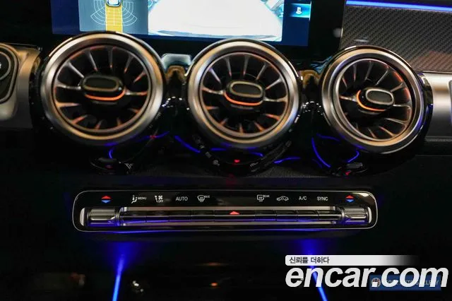 Mercedes-Benz GLB-Class — Фото автомобиля 13