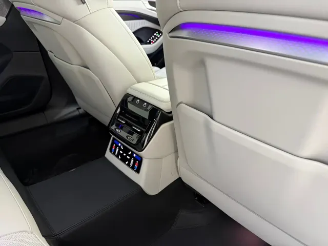 Audi A6L — Фото автомобиля 11