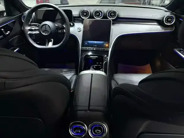 Mercedes-Benz C-Class — Фото автомобиля 8