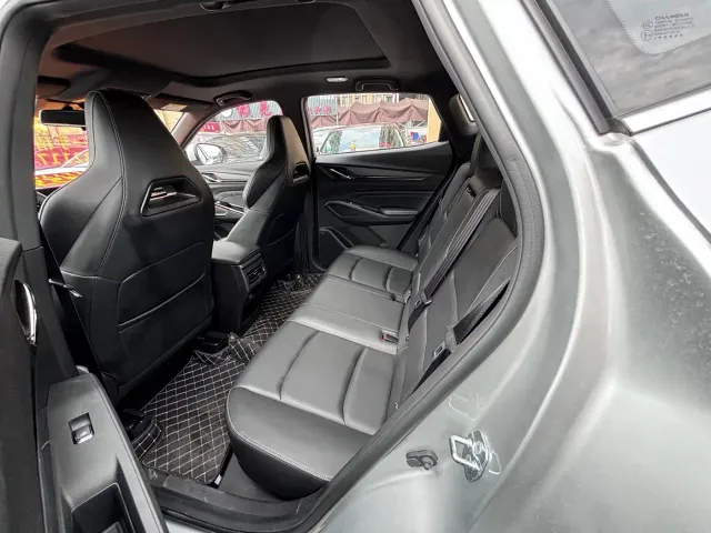 Changan X5 Plus — Фото автомобиля 9