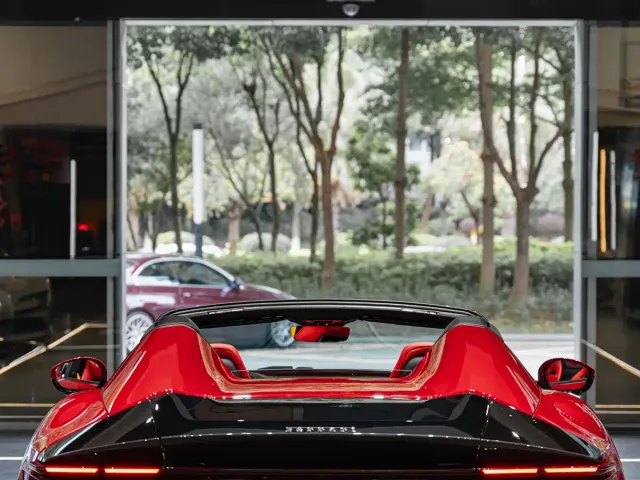 Ferrari 12Cilindri — Фото автомобиля 6