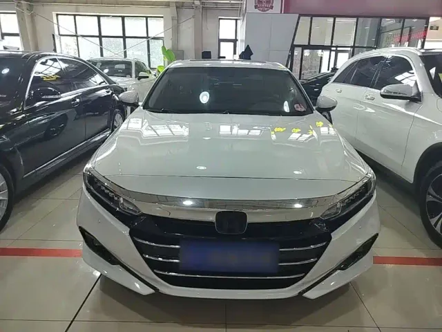 Honda Accord — Фото автомобиля 2