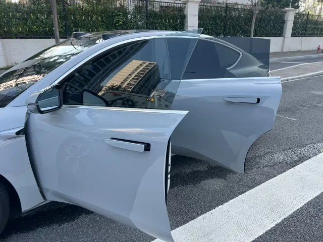 Nio ET5 — Фото автомобиля 6