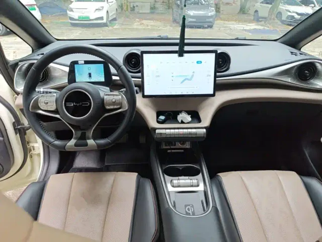 BYD Dolphin — Фото автомобиля 9