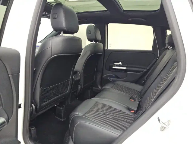 Mercedes-Benz B-Class — Фото автомобиля 12