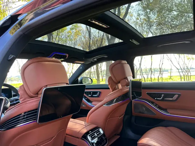 Mercedes-Benz S-Class — Фото автомобиля 14