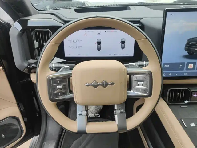BYD FangChengBao Leopard 8 — Фото автомобиля 10