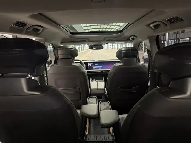 Ford Edge — Фото автомобиля 10
