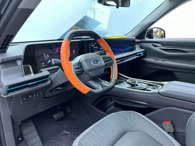 Ford Edge — Фото автомобиля 9