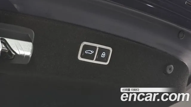 Genesis G90 Бензин 3.5 турбо AWD — Фото автомобиля 20