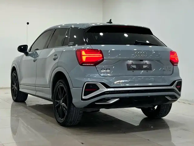 Audi Q2L — Фото автомобиля 9