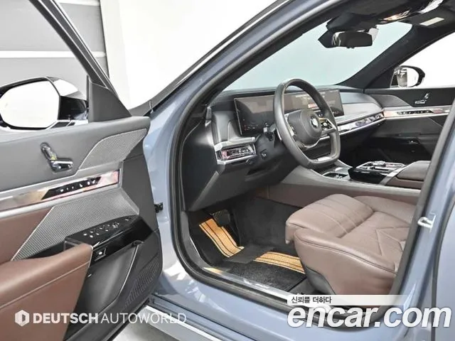 BMW 7-Series 7 серия (G70) 740i sDrive Design Pure Excellence — Фото автомобиля 11