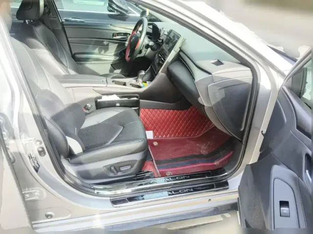 Toyota Avalon — Фото автомобиля 13