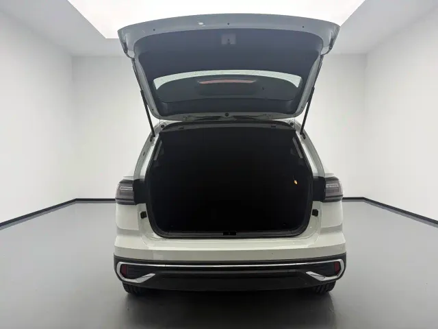 Volkswagen Tharu — Фото автомобиля 18