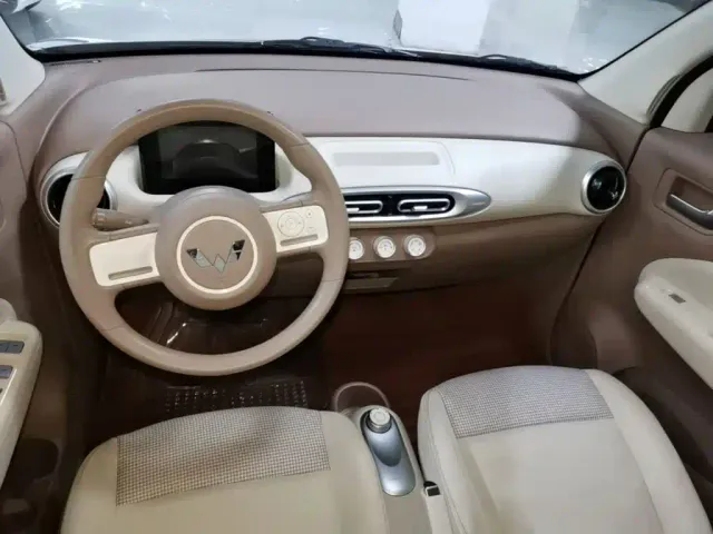 Wuling Hongguang Mini EV — Фото автомобиля 9