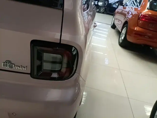Geely Panda — Фото автомобиля 7