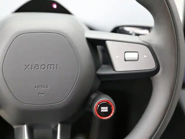 Xiaomi YU7 — Фото автомобиля 18