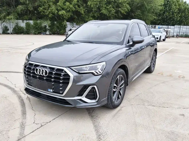 Audi Q3 — Фото автомобиля 10