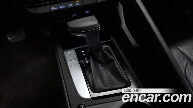 Hyundai Avante CN7 — Фото автомобиля 12