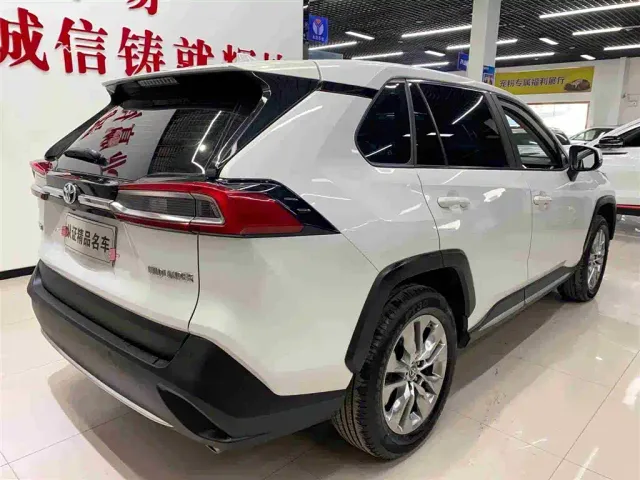 Toyota Wildlander — Фото автомобиля 4