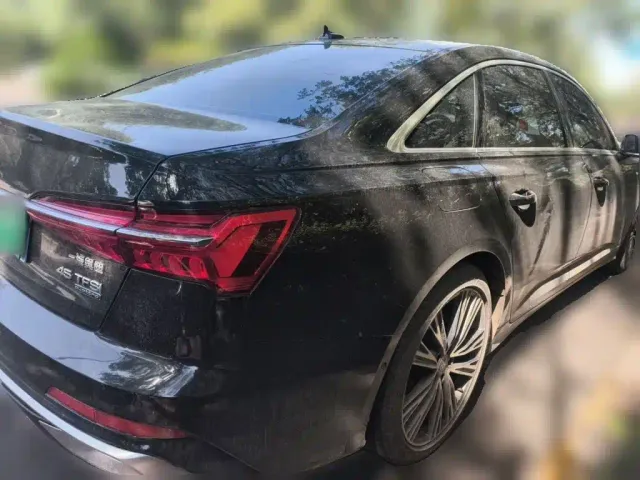 Audi A6L — Фото автомобиля 4