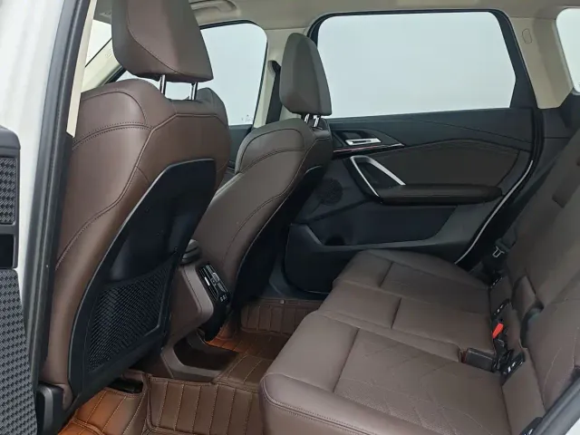 BMW X1 — Фото автомобиля 8