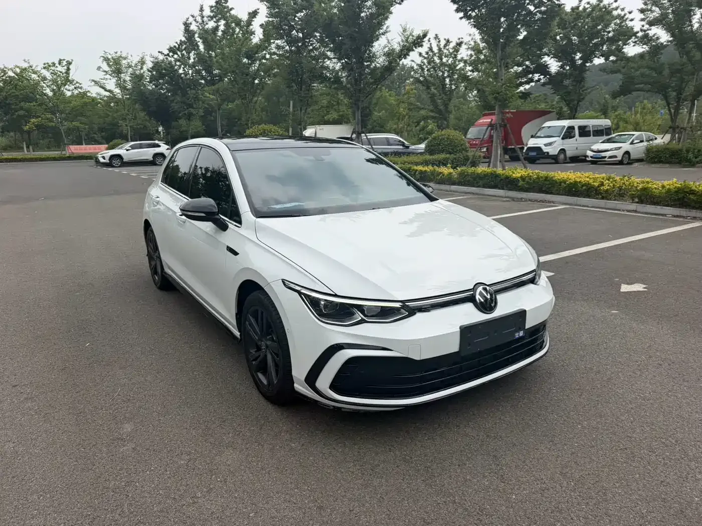 Volkswagen Golf 2023 Model 280TSI DSG R-Line — Фото автомобиля 3