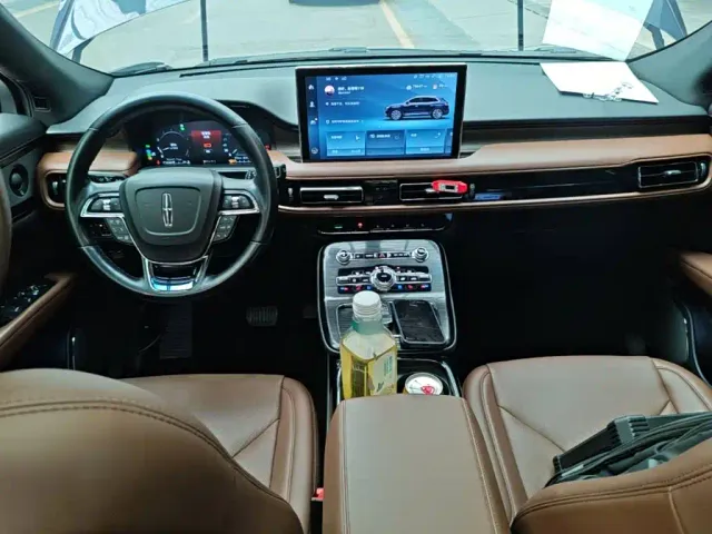 Lincoln Nautilus 2021 2.0T AWD Elegance Edition — Фото автомобиля 9