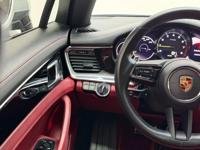 Porsche Panamera — Фото автомобиля 11