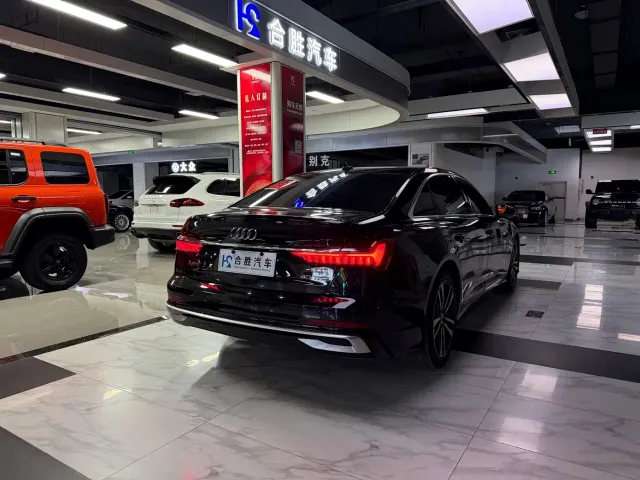 Audi A6L — Фото автомобиля 7